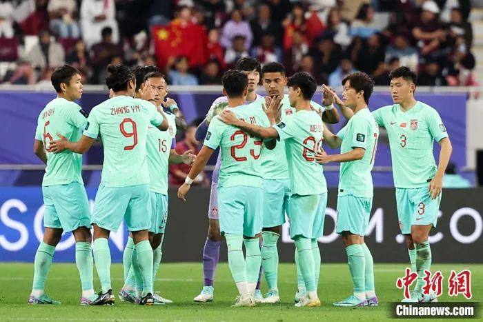 国足01负卡塔尔 出线希望渺茫陷困境