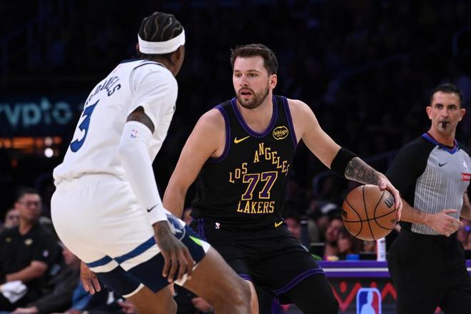 东契奇里夫斯合砍62+18+19 湖人防守升级力克森林