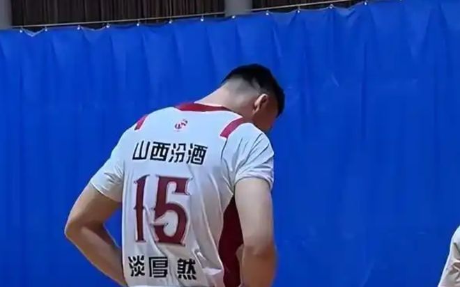 淡厚然放弃CBA回美继续NCAA生涯