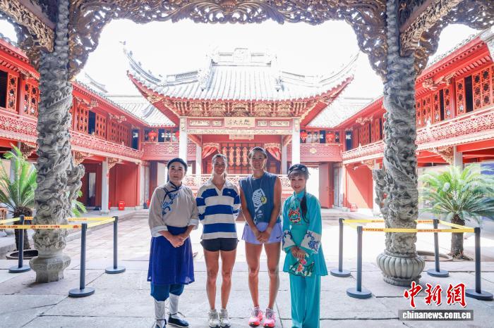 莱巴金娜宁波夺冠 科技穹顶点亮赛事