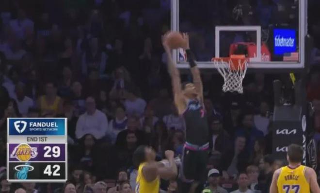 詹姆斯追平历史出场数纪录 东契奇两战狂砍100分