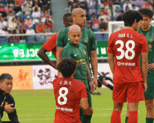 李镇全辱骂外援遭禁赛罚款 俱乐部老板承担罚款