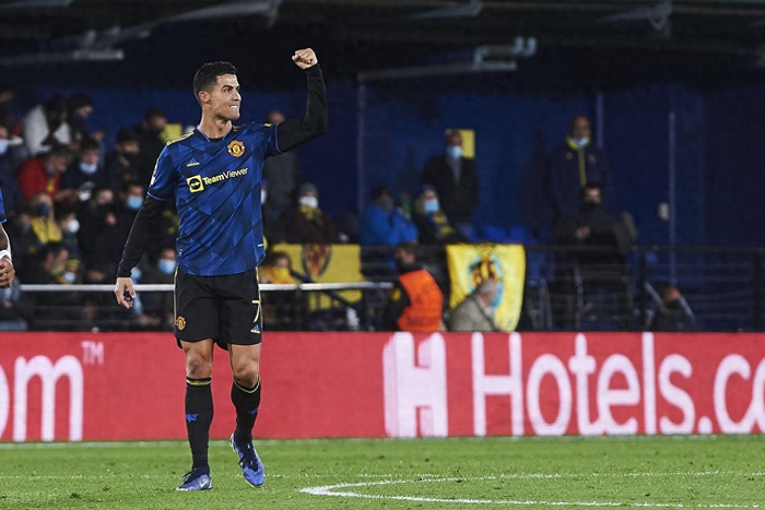 欧冠淘汰赛阶段进球榜：C罗三榜领跑，梅西紧随