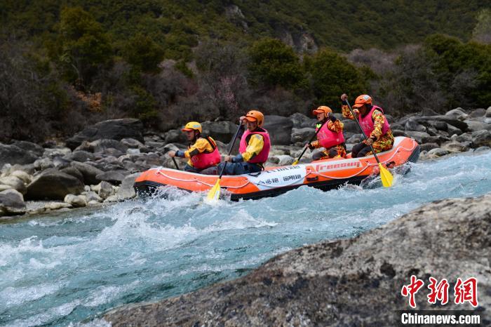 阿依舍·中国漂流联赛西藏工布江达站闭幕，重庆